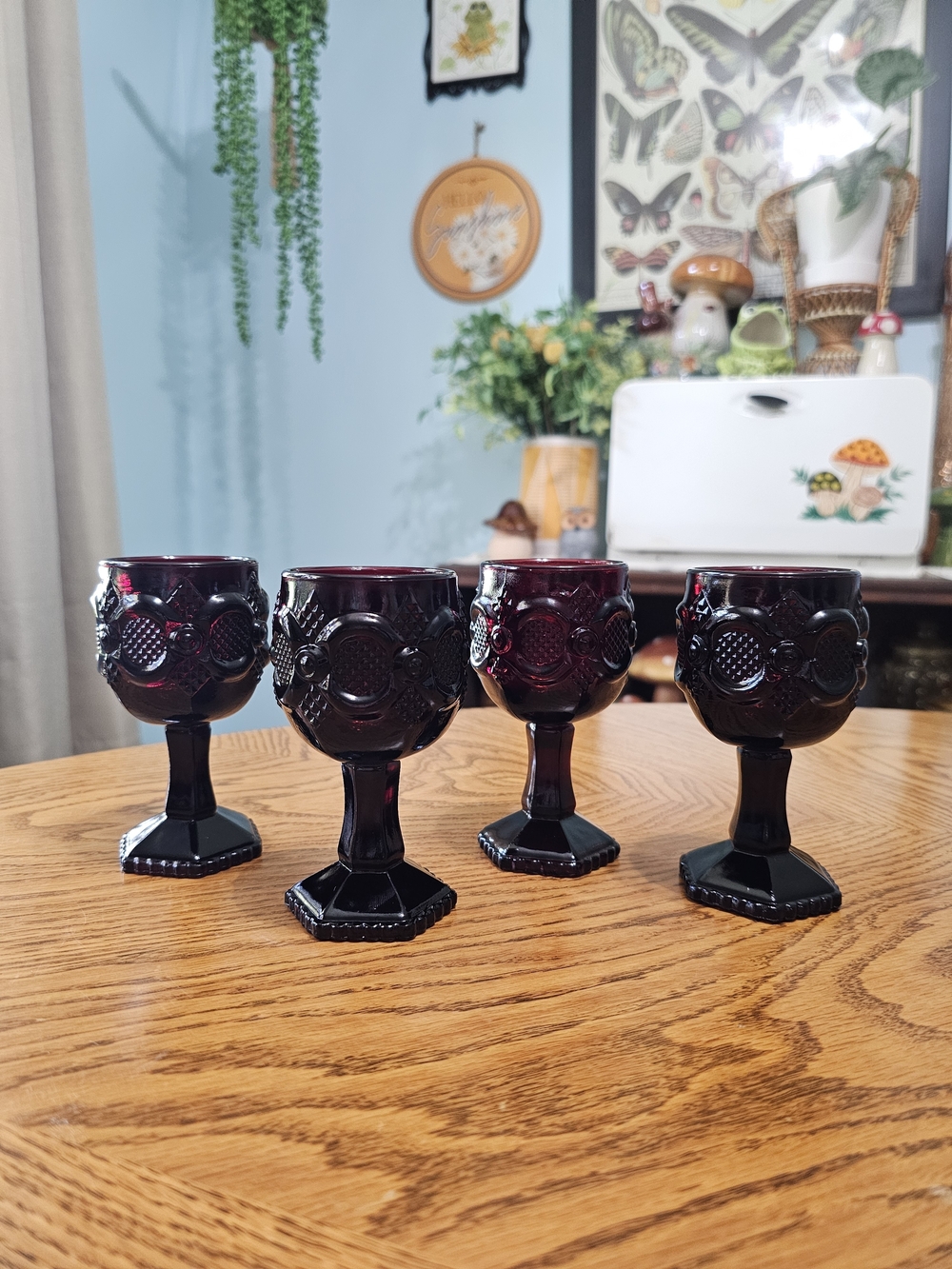 Vintage Avon Cape Cod Ruby Red Goblet Set of 4 Scarlett Glass Cups Whimsigoth - Picture 3 of 3